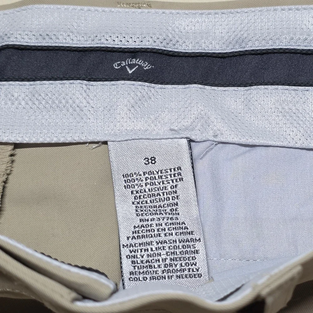 Callaway Men Khaki Golf Shorts Size 38 Flat Front Performance Beige/Tan Relax